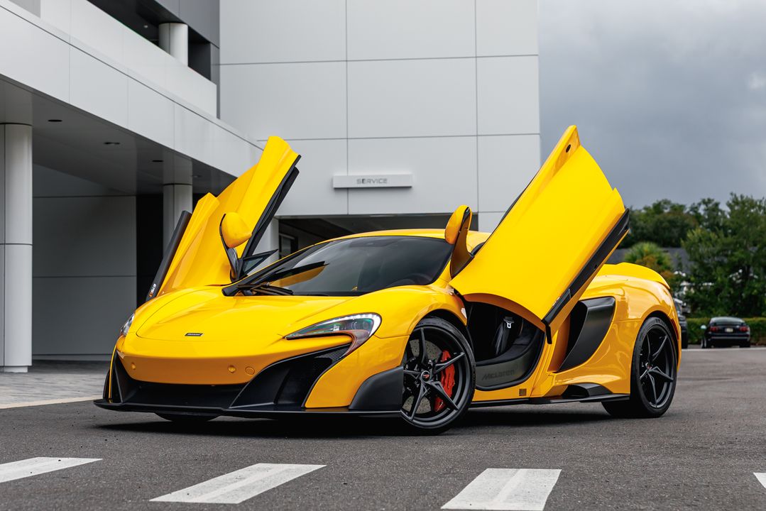 2016 McLaren 675LT
