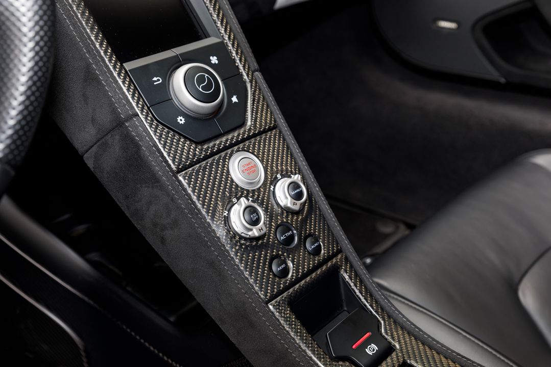 2016 McLaren 675LT