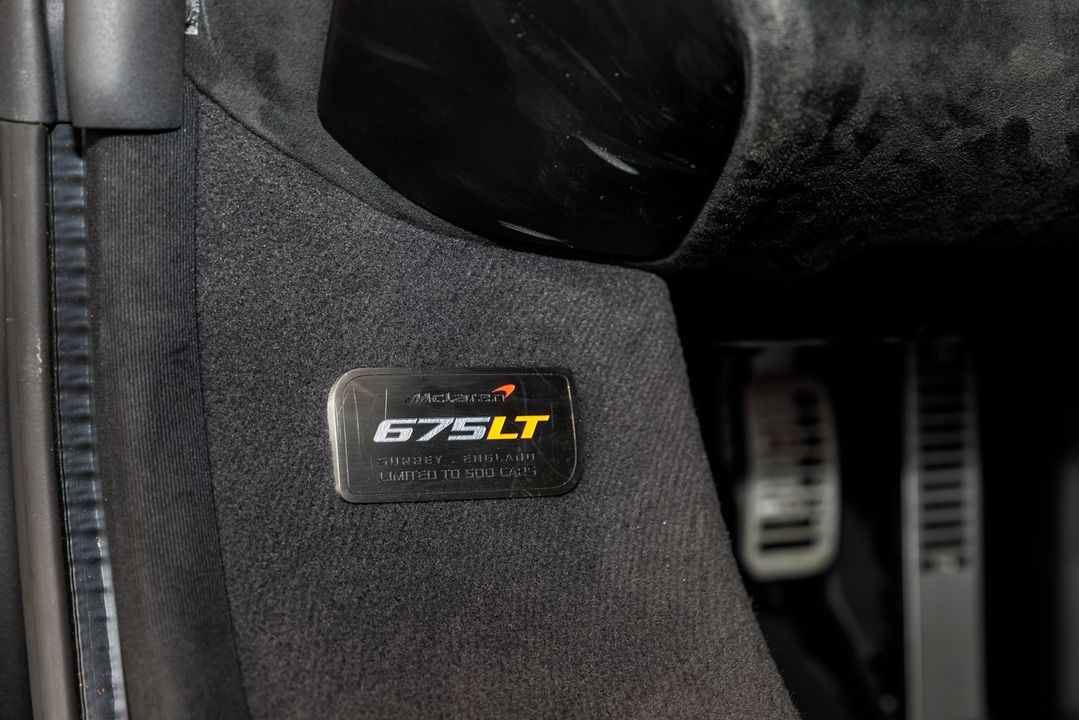2016 McLaren 675LT