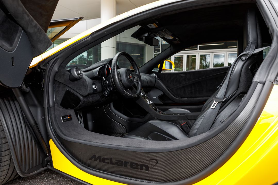 2016 McLaren 675LT