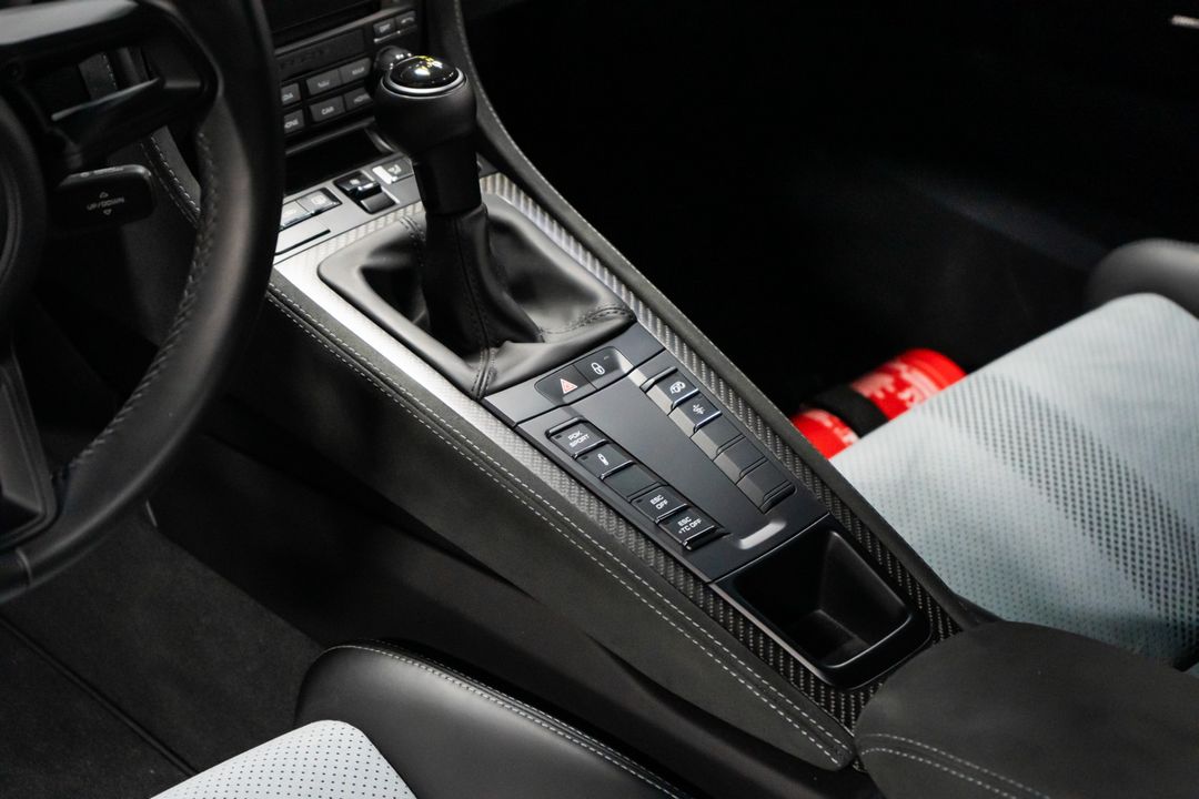 2023 Porsche 718 Cayman