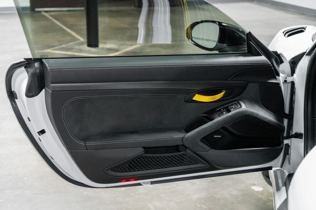 2023 Porsche 718 Cayman