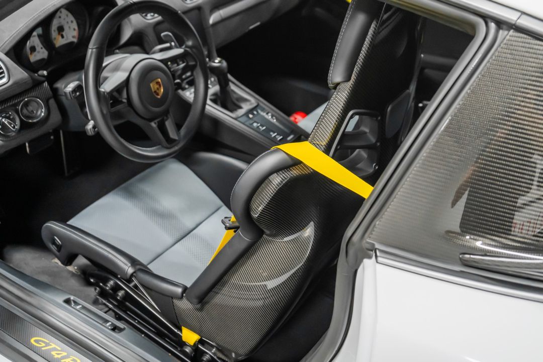 2023 Porsche 718 Cayman