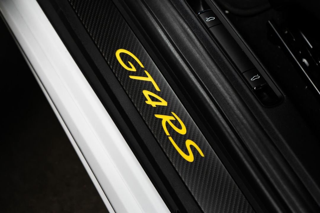 2023 Porsche 718 Cayman