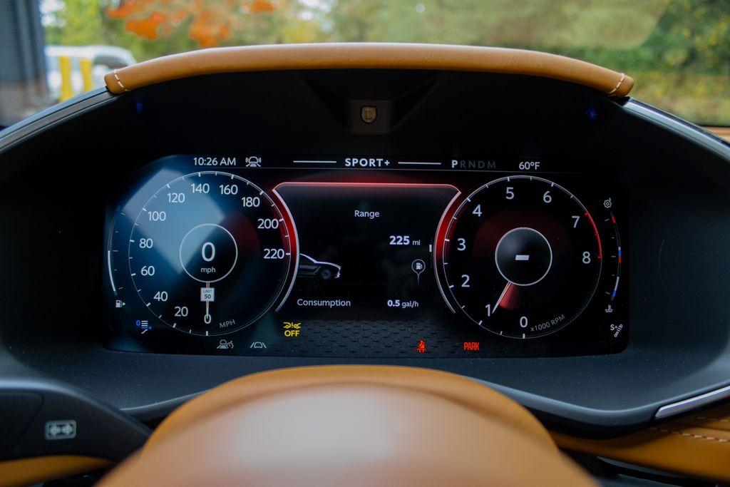 2025 Aston Martin DBX