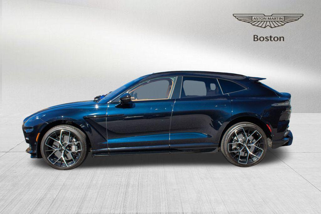 2025 Aston Martin DBX