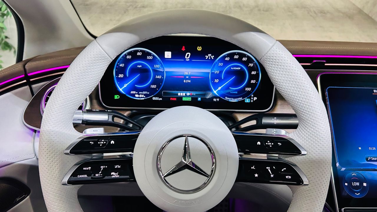 2023 Mercedes-Benz EQS ONE OWNER