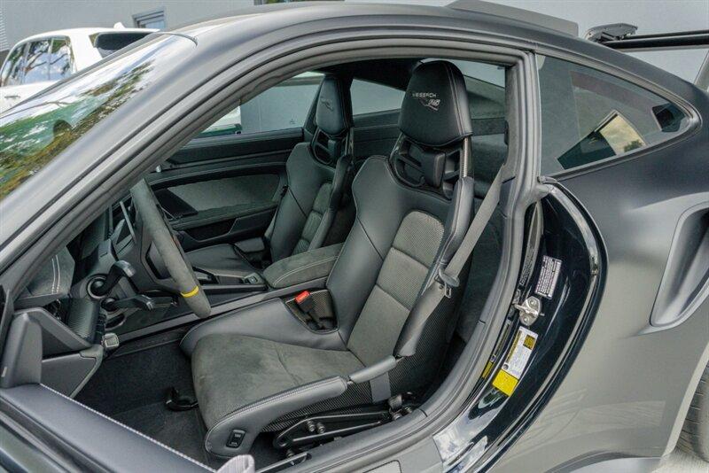 2025 Porsche 911