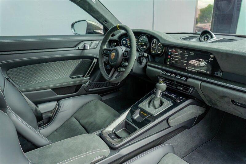 2025 Porsche 911