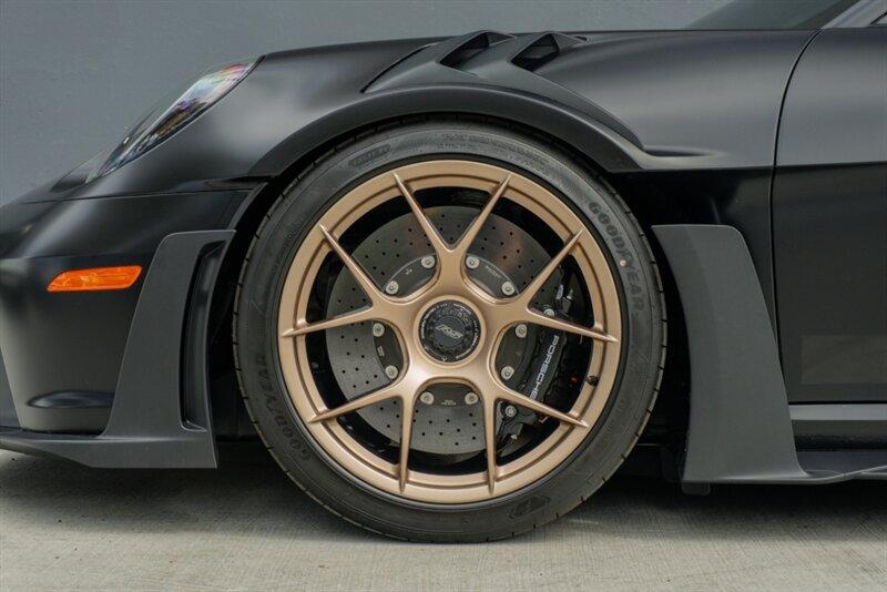 2025 Porsche 911