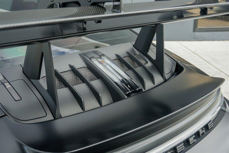 2025 Porsche 911