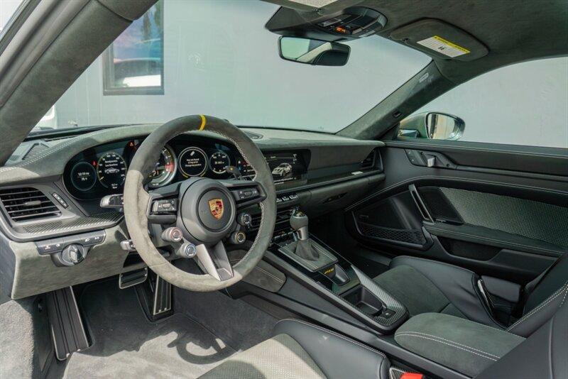 2025 Porsche 911