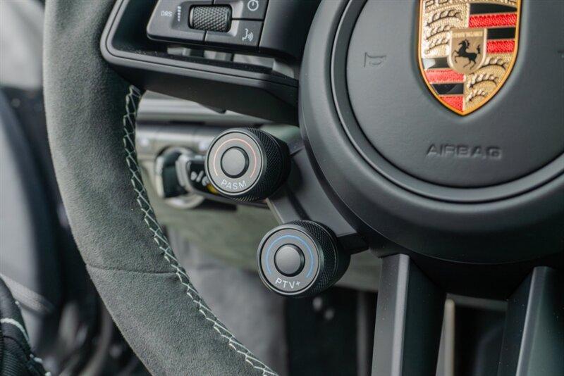 2025 Porsche 911
