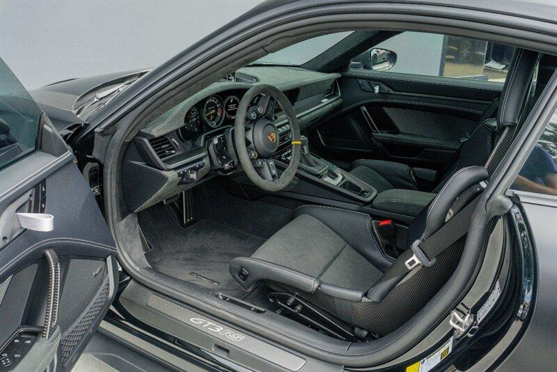2025 Porsche 911