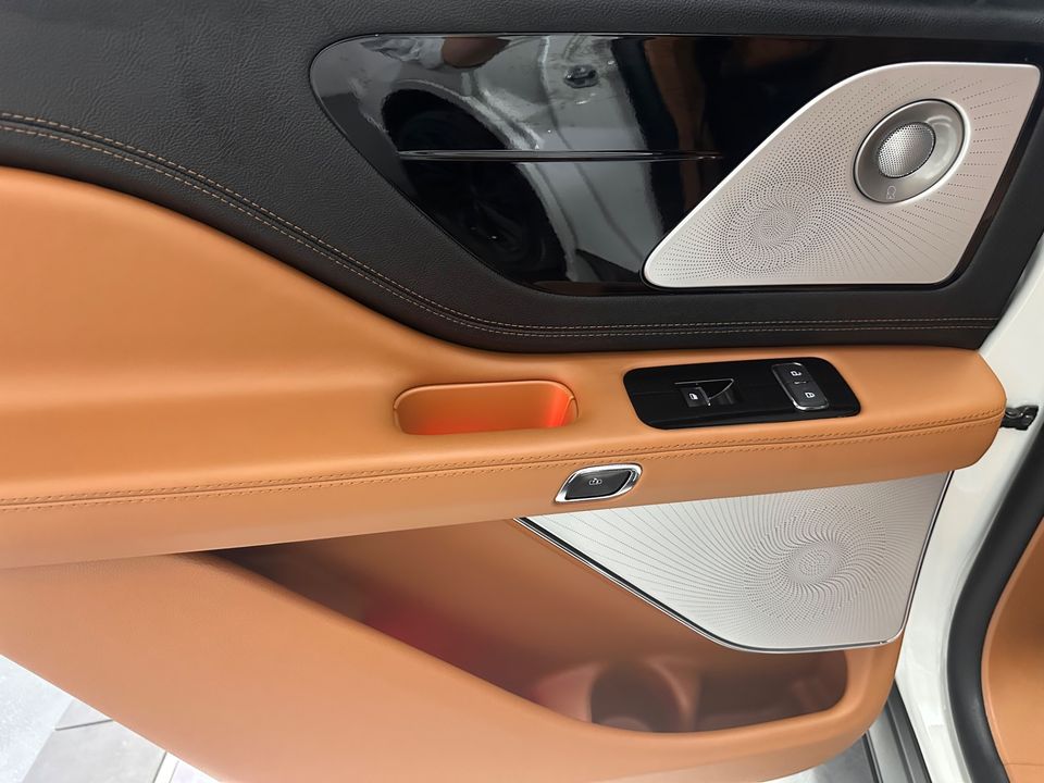 2023 Lincoln Aviator