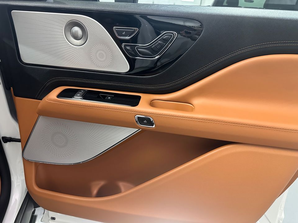 2023 Lincoln Aviator