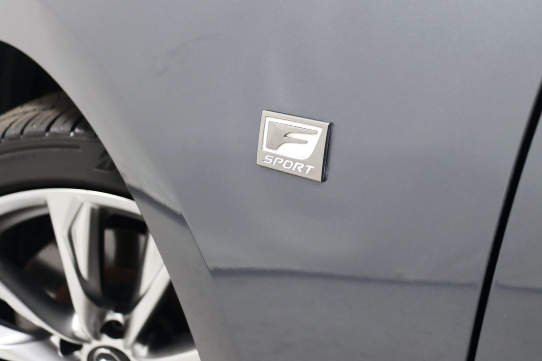 2021 Lexus IS 350