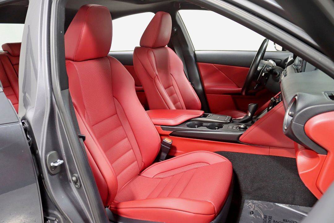 2021 Lexus IS 350