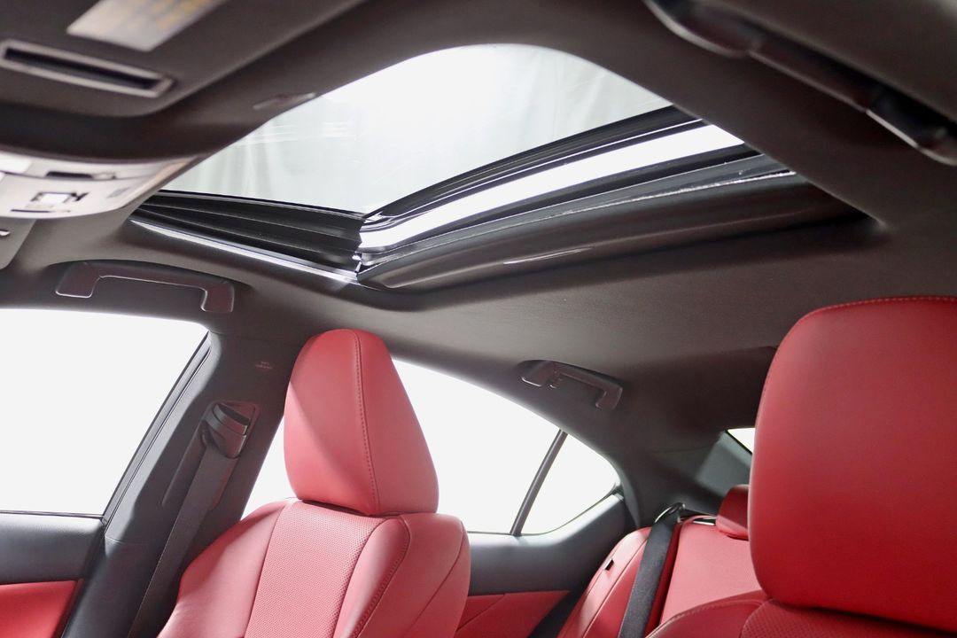 2021 Lexus IS 350