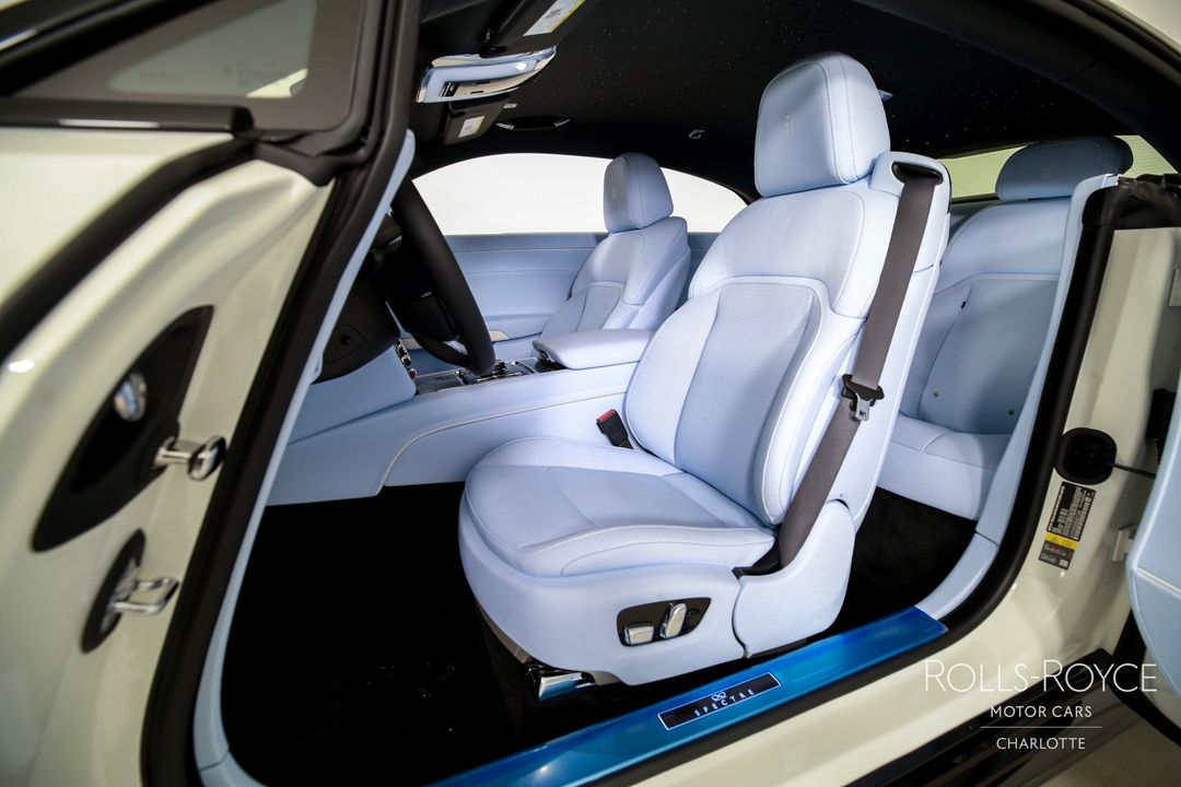 2025 Rolls-Royce Black Badge Spectre