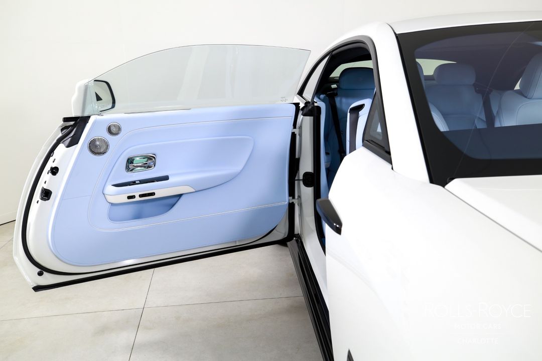 2025 Rolls-Royce Black Badge Spectre