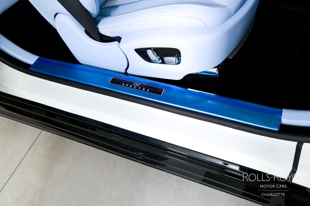 2025 Rolls-Royce Black Badge Spectre