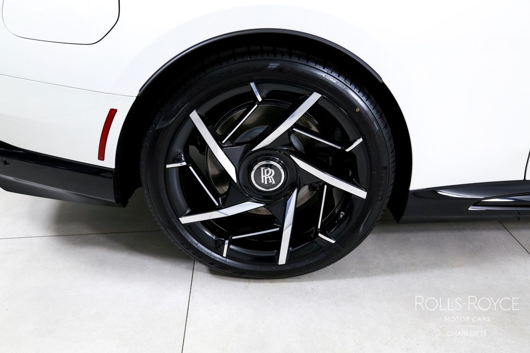 2025 Rolls-Royce Black Badge Spectre