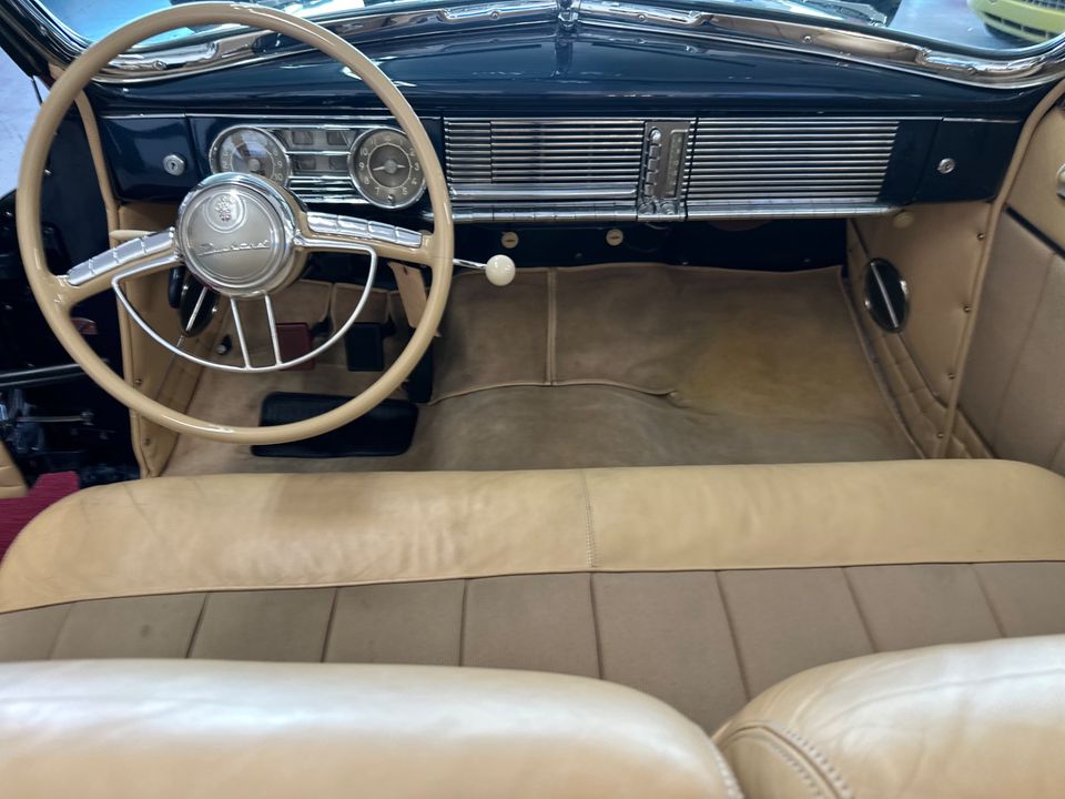1948 Packard Custom Victoria