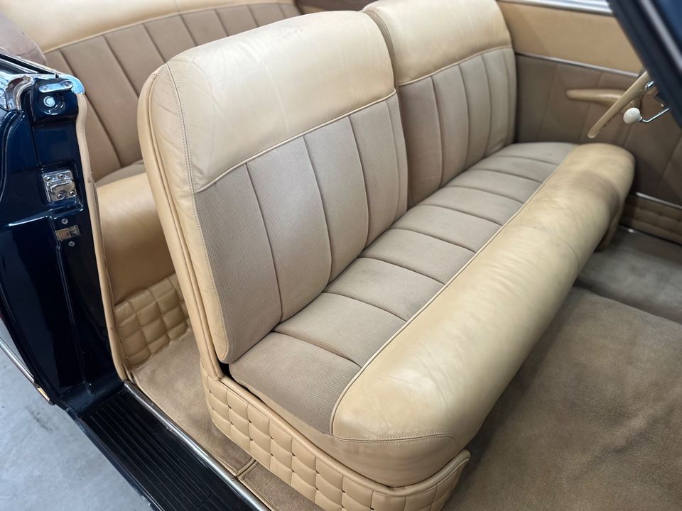 1948 Packard Custom Victoria