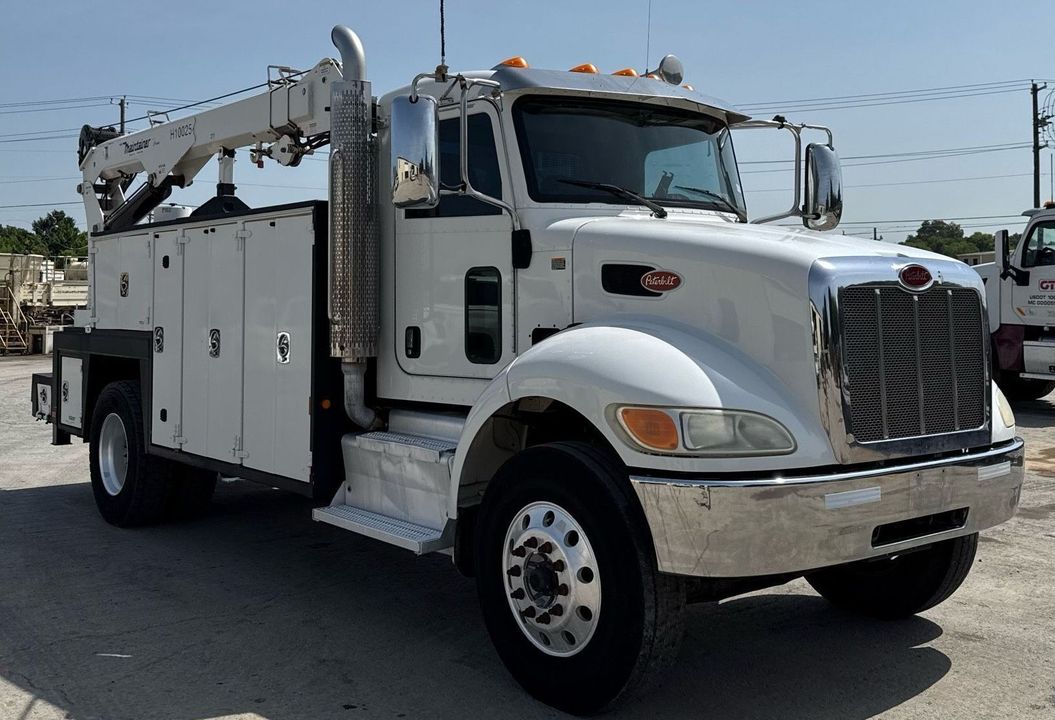 2016 Peterbilt 337 Crane Truck