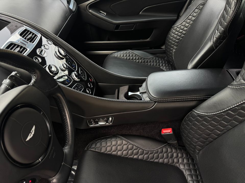 2016 Aston Martin Vanquish