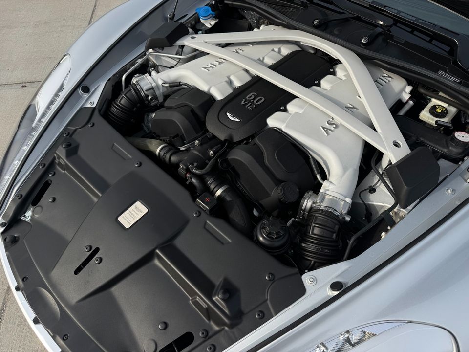 2016 Aston Martin Vanquish