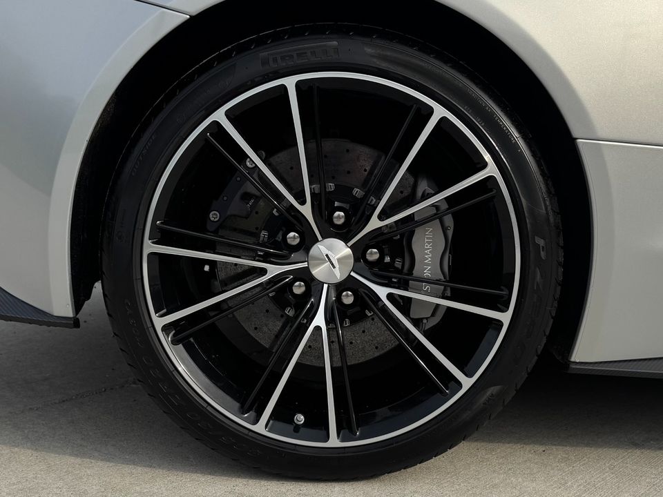 2016 Aston Martin Vanquish