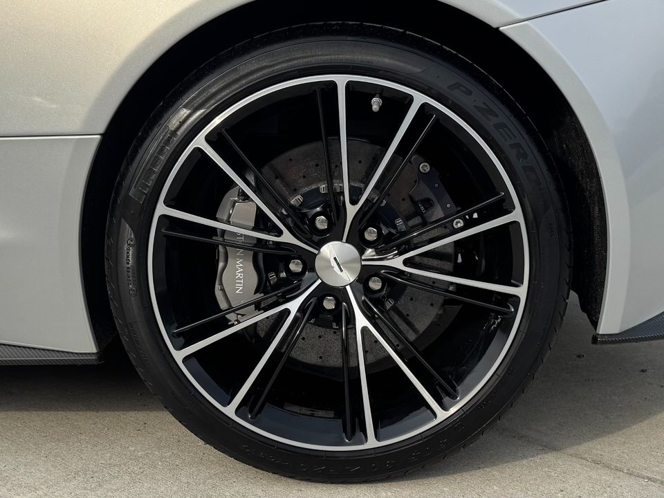 2016 Aston Martin Vanquish