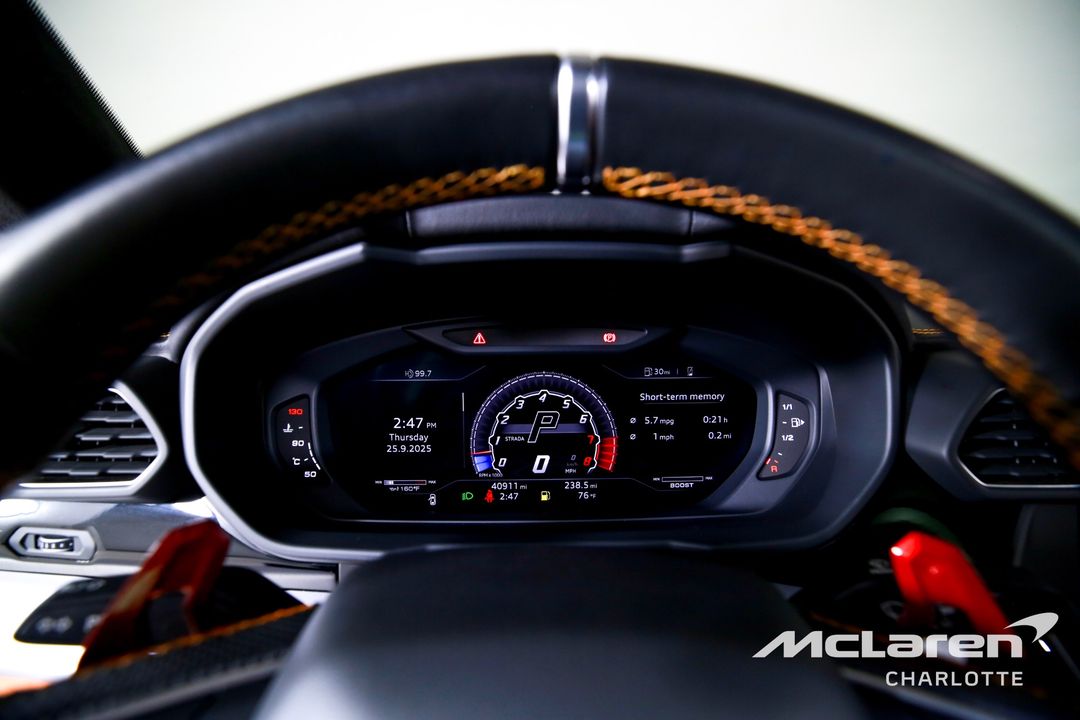 2019 LAMBORGHINI URUS