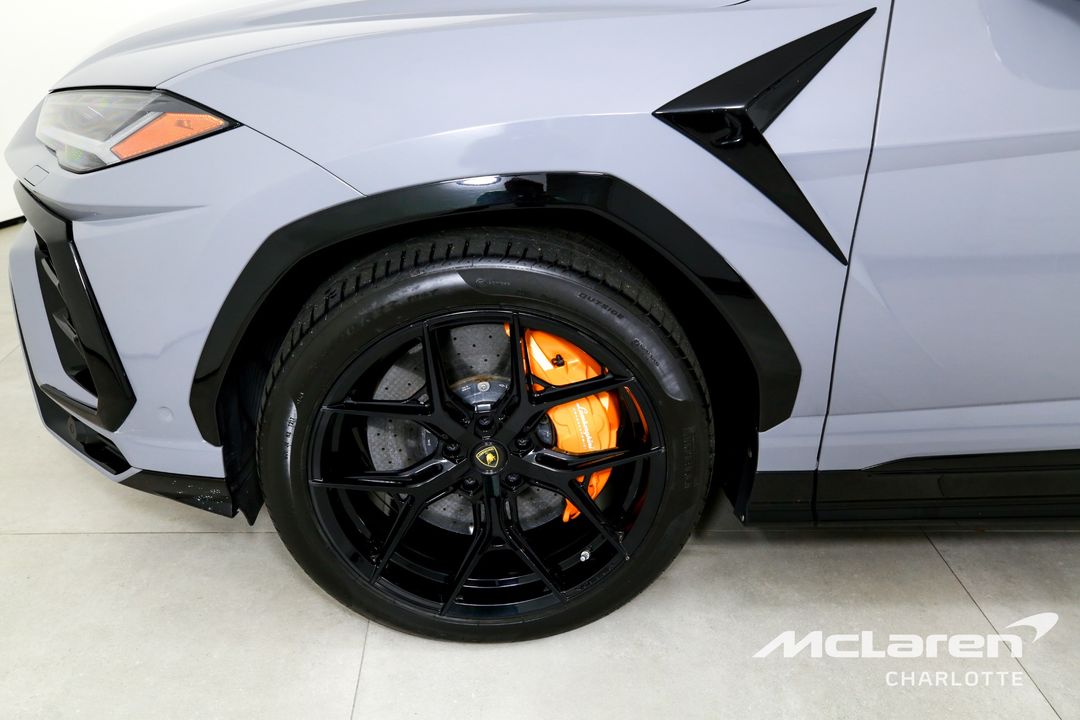 2019 LAMBORGHINI URUS