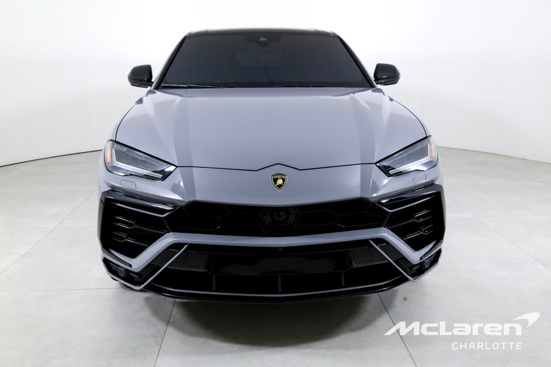 2019 LAMBORGHINI URUS