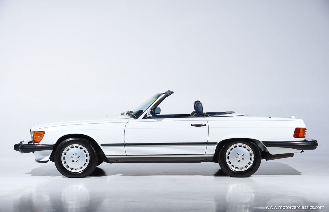 1989 Mercedes-Benz 560-Class