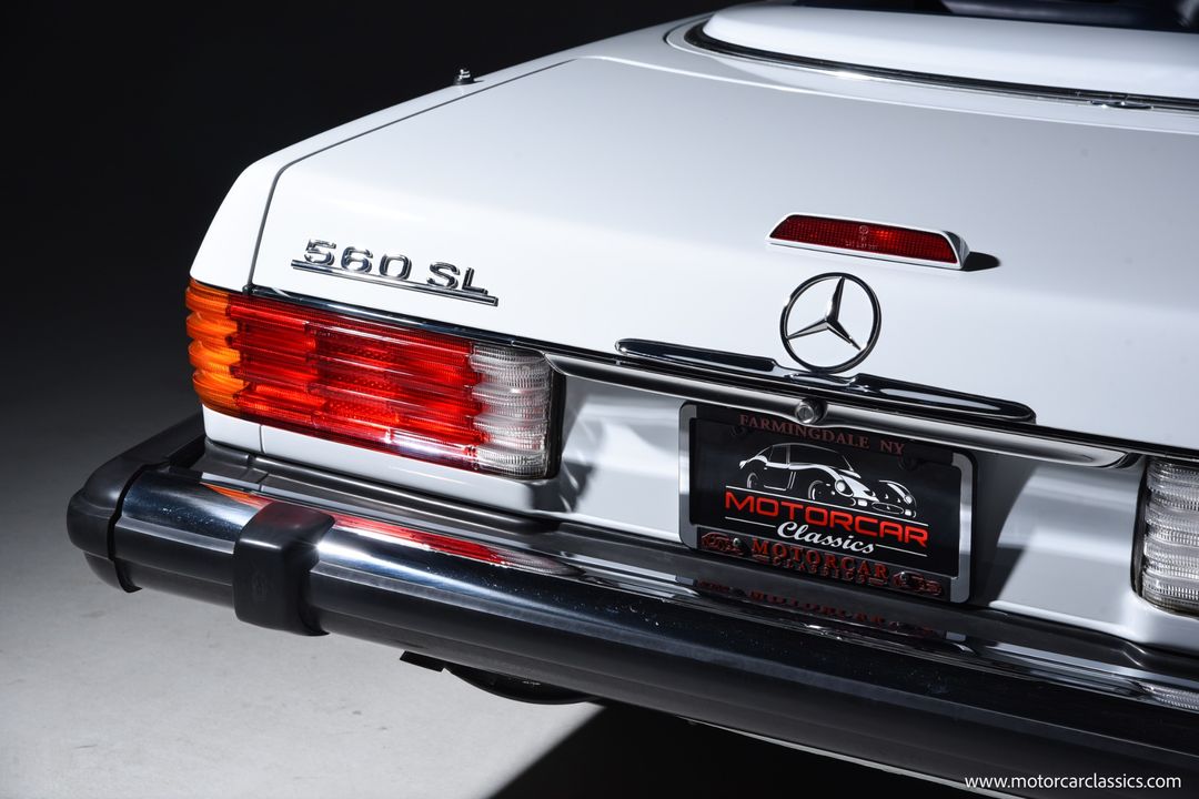 1989 Mercedes-Benz 560-Class