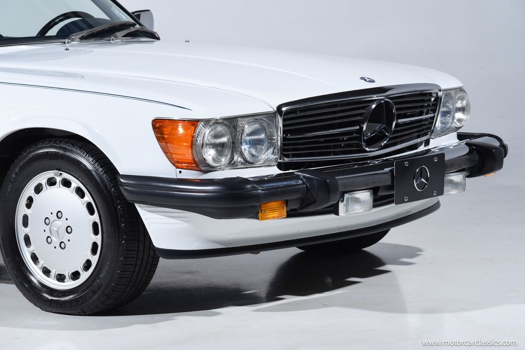 1989 Mercedes-Benz 560-Class