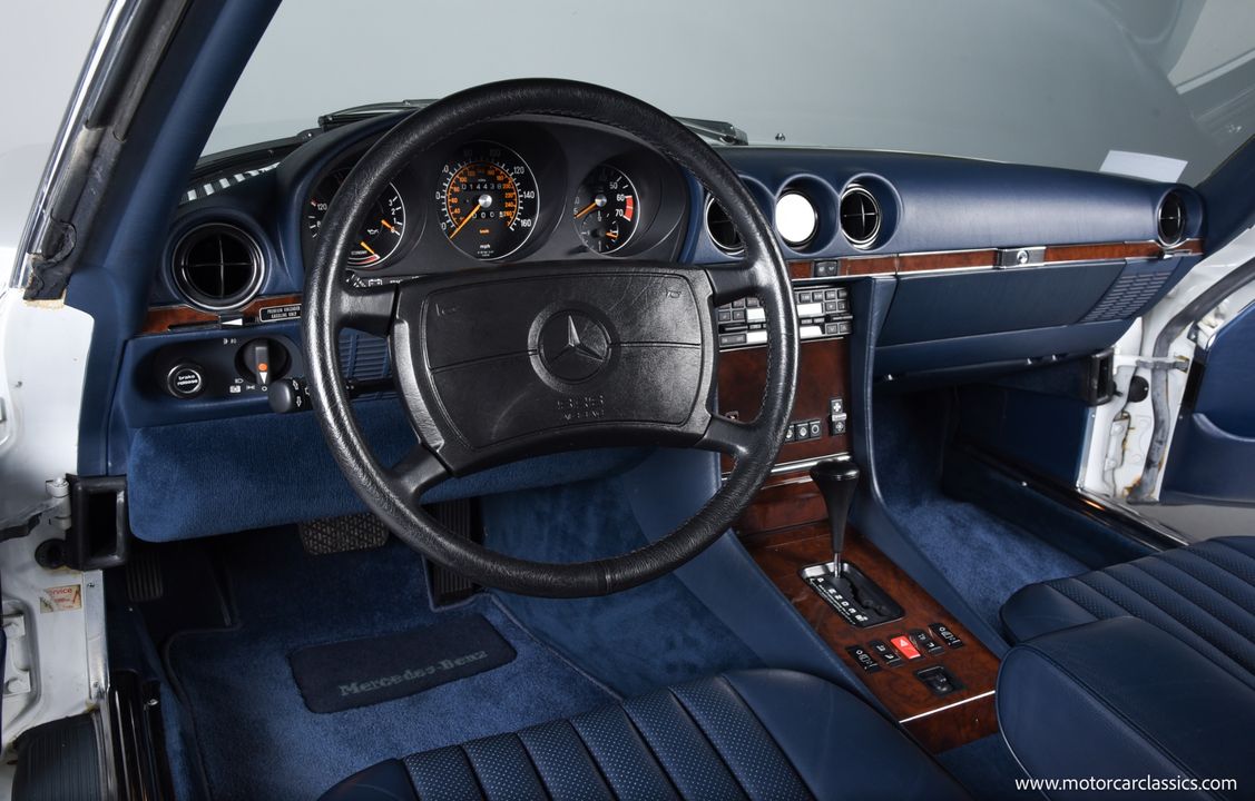 1989 Mercedes-Benz 560-Class