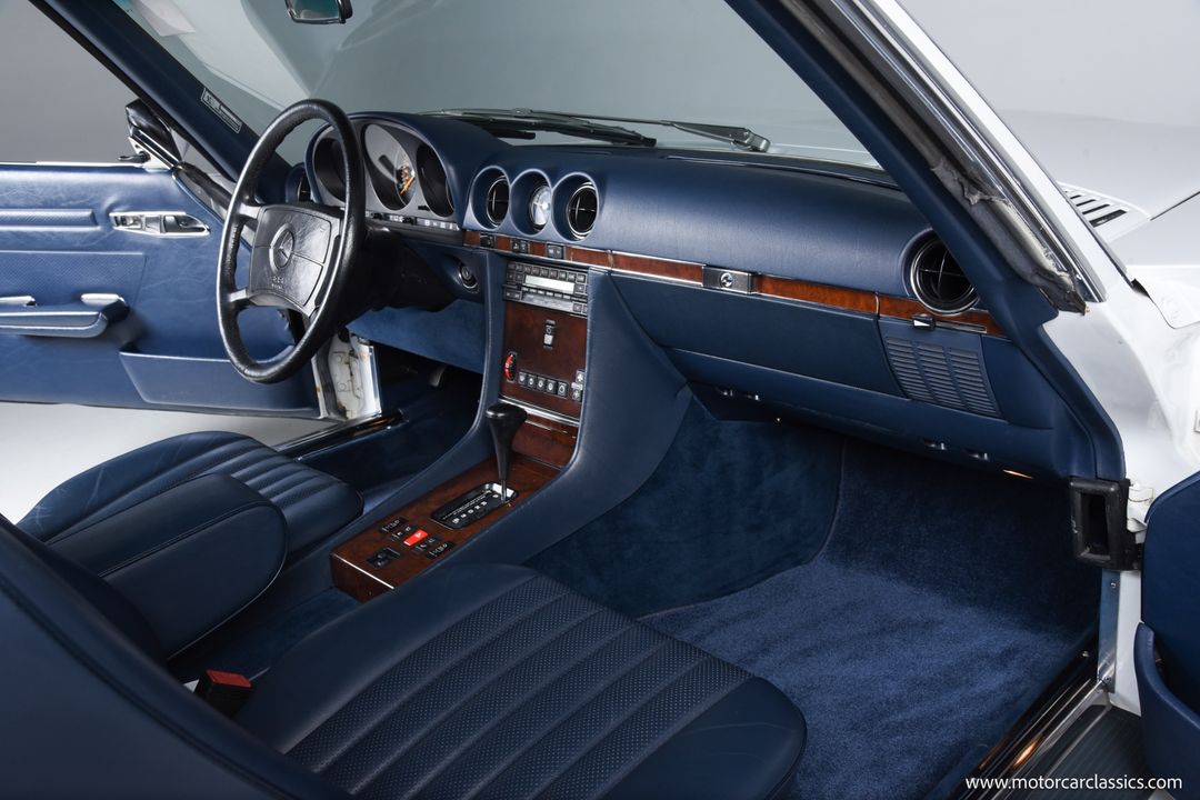 1989 Mercedes-Benz 560-Class