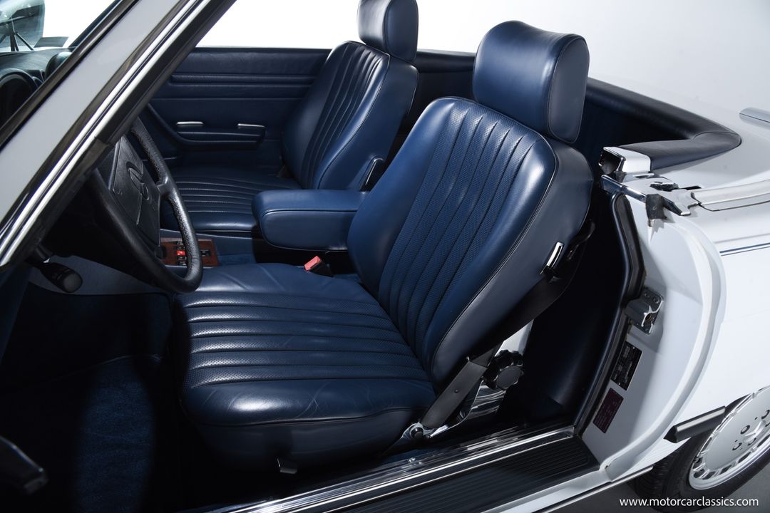 1989 Mercedes-Benz 560-Class