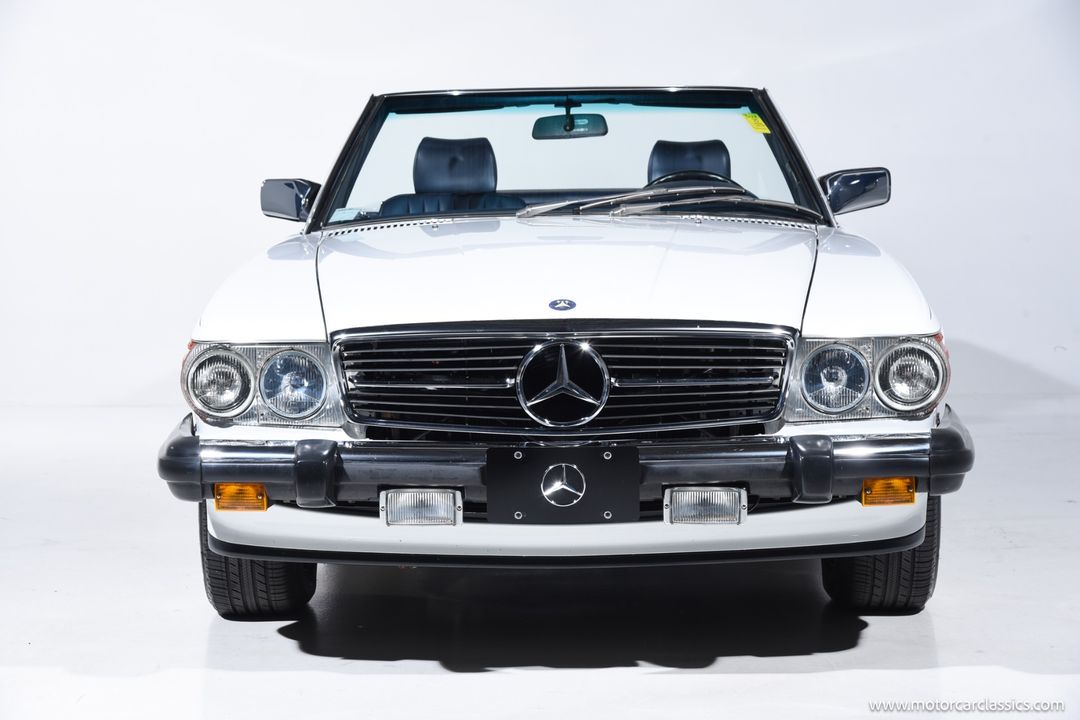 1989 Mercedes-Benz 560-Class