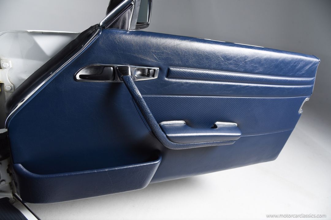 1989 Mercedes-Benz 560-Class