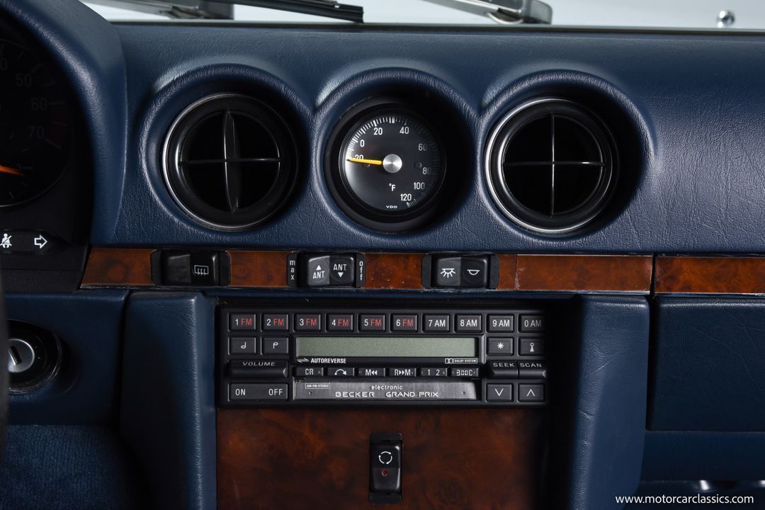 1989 Mercedes-Benz 560-Class