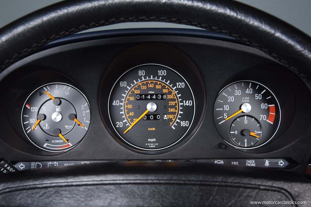 1989 Mercedes-Benz 560-Class