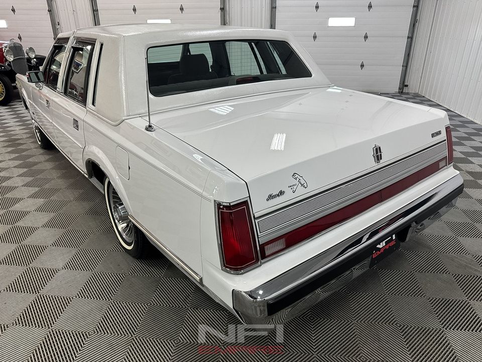 1989 Lincoln Town Car