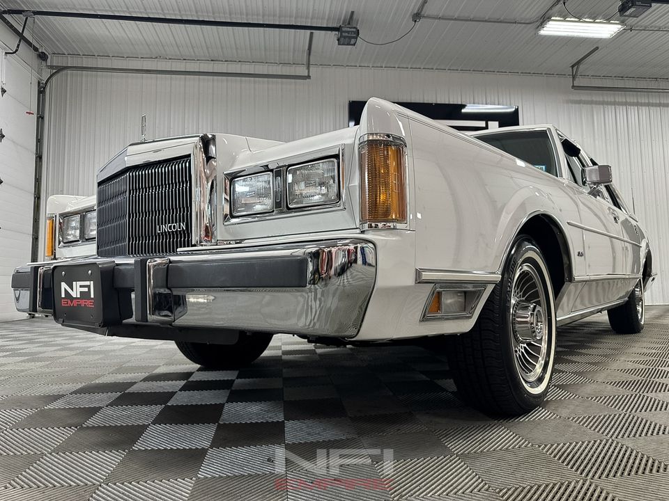 1989 Lincoln Town Car