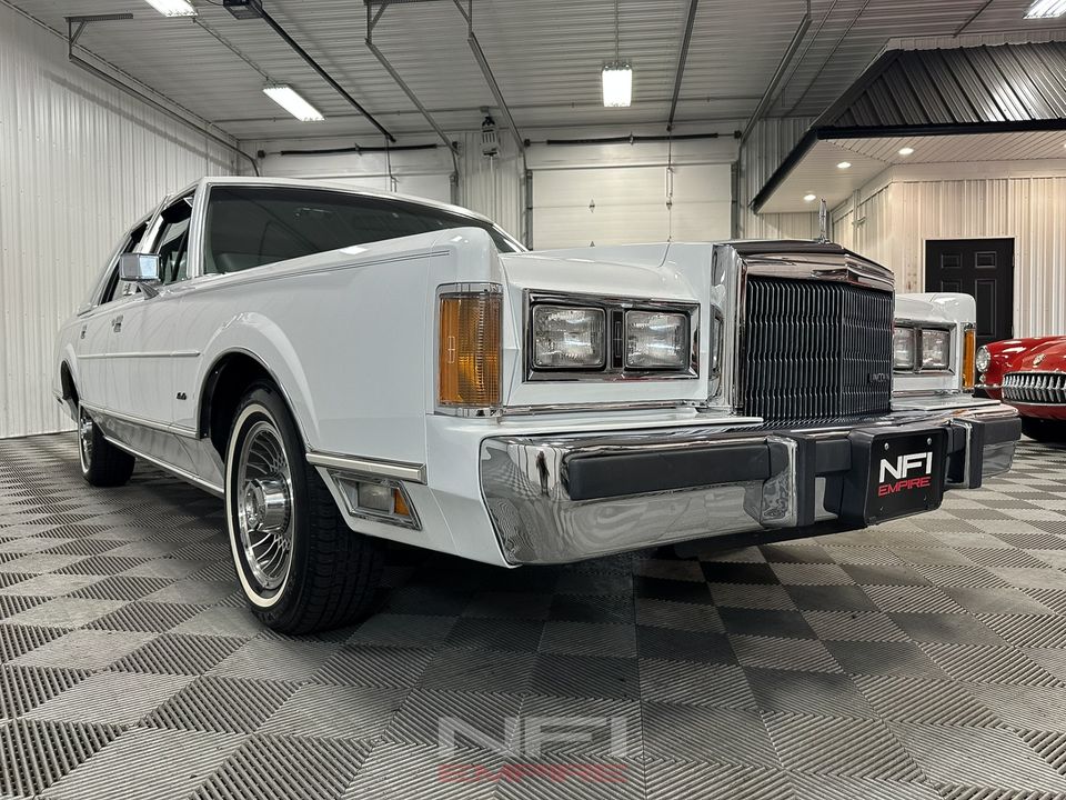 1989 Lincoln Town Car